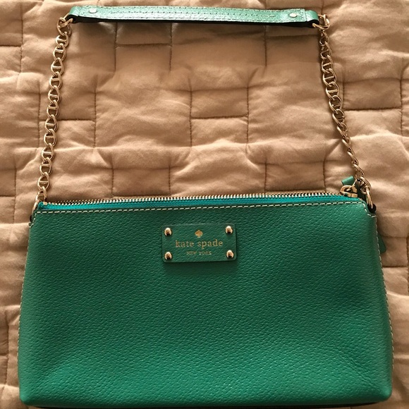 handbags with gold chain handles